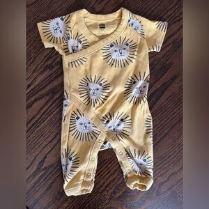 Tea Collection Yellow Lion Bodysuit - 0-3m